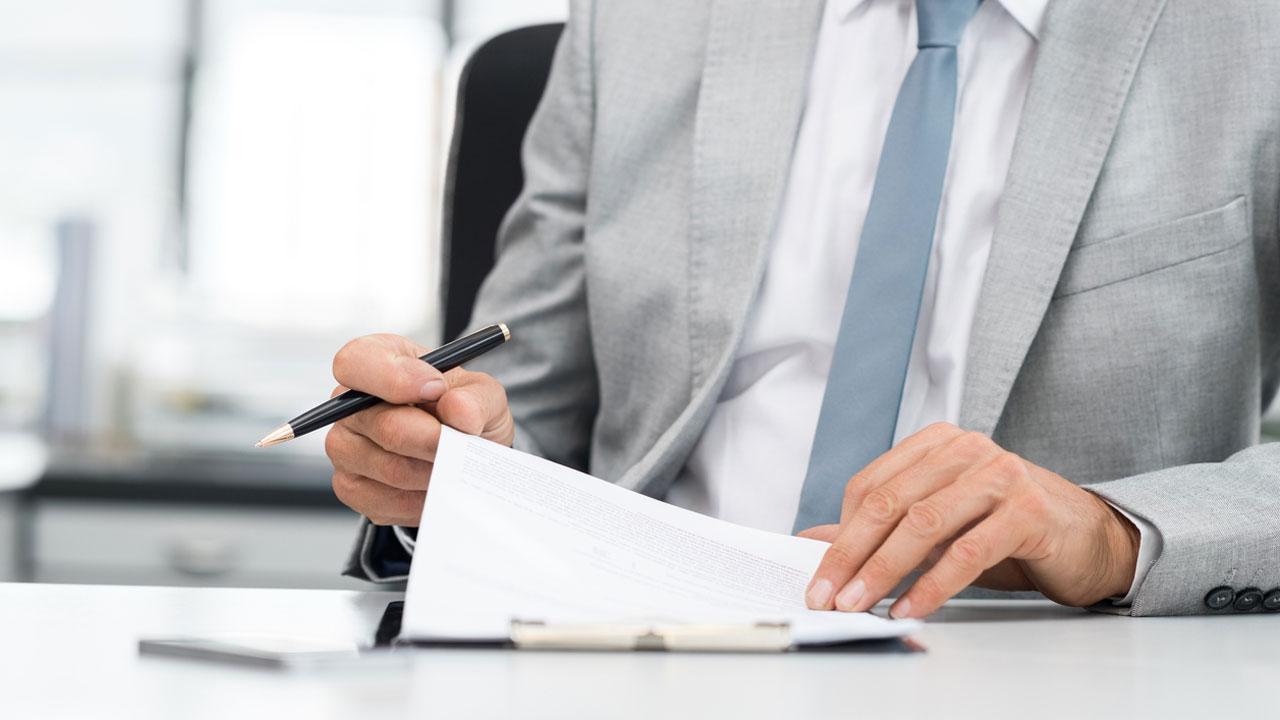 Government broadens rules that bar retired officials from publishing sensitive information