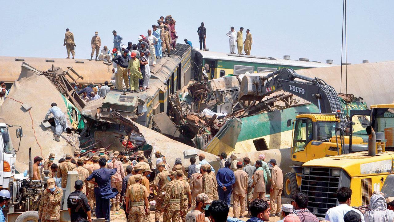 50 killed, 70 injured as passenger trains collide in Pakistan