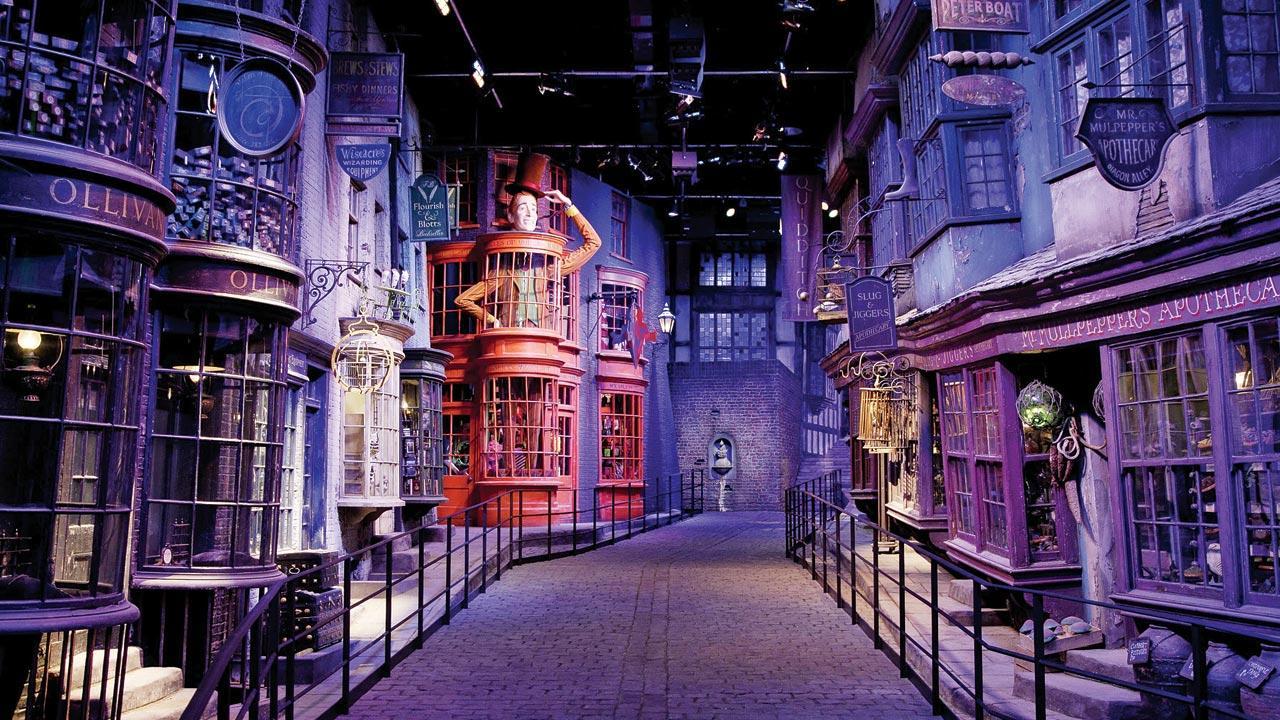 Potterheads, time to read