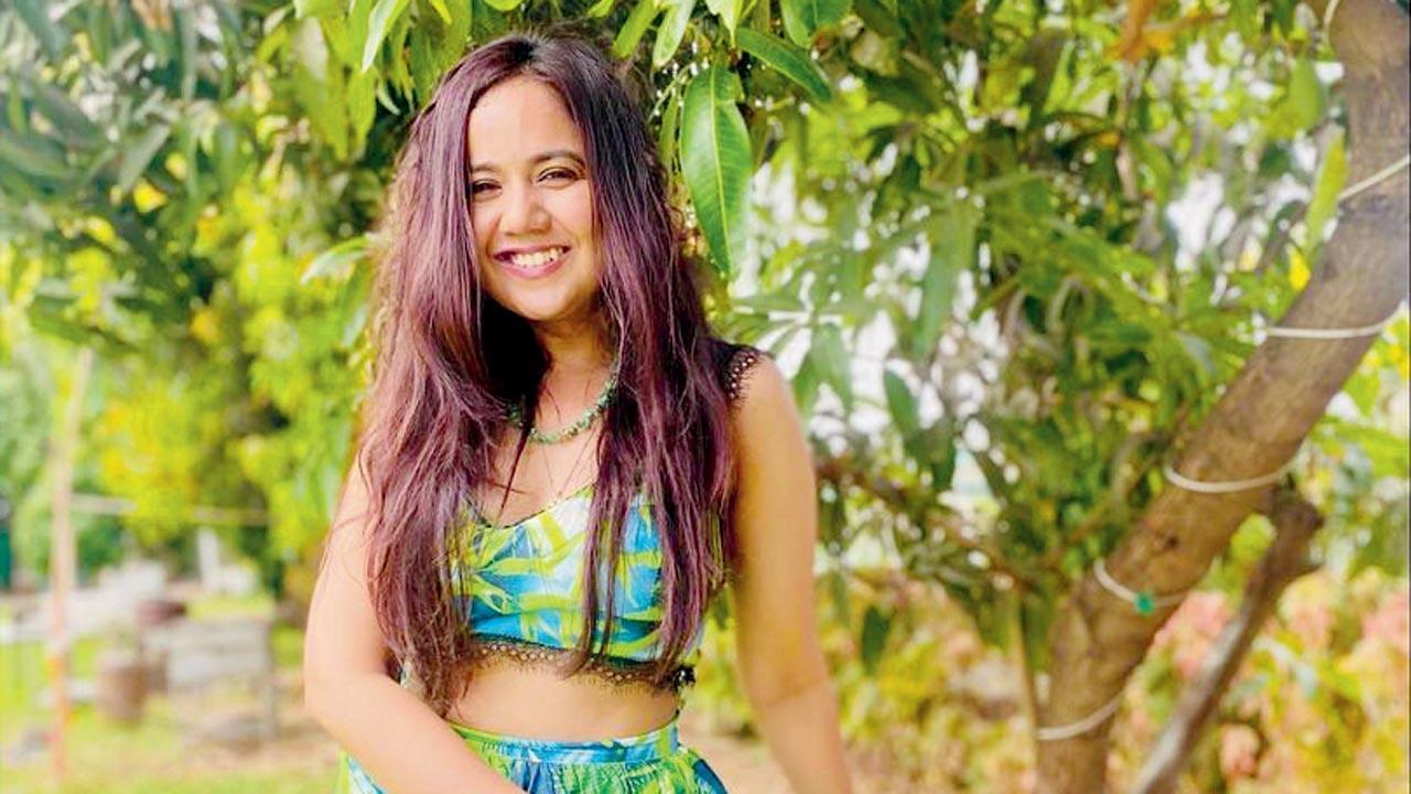 Slambook: Roopal Tyagi