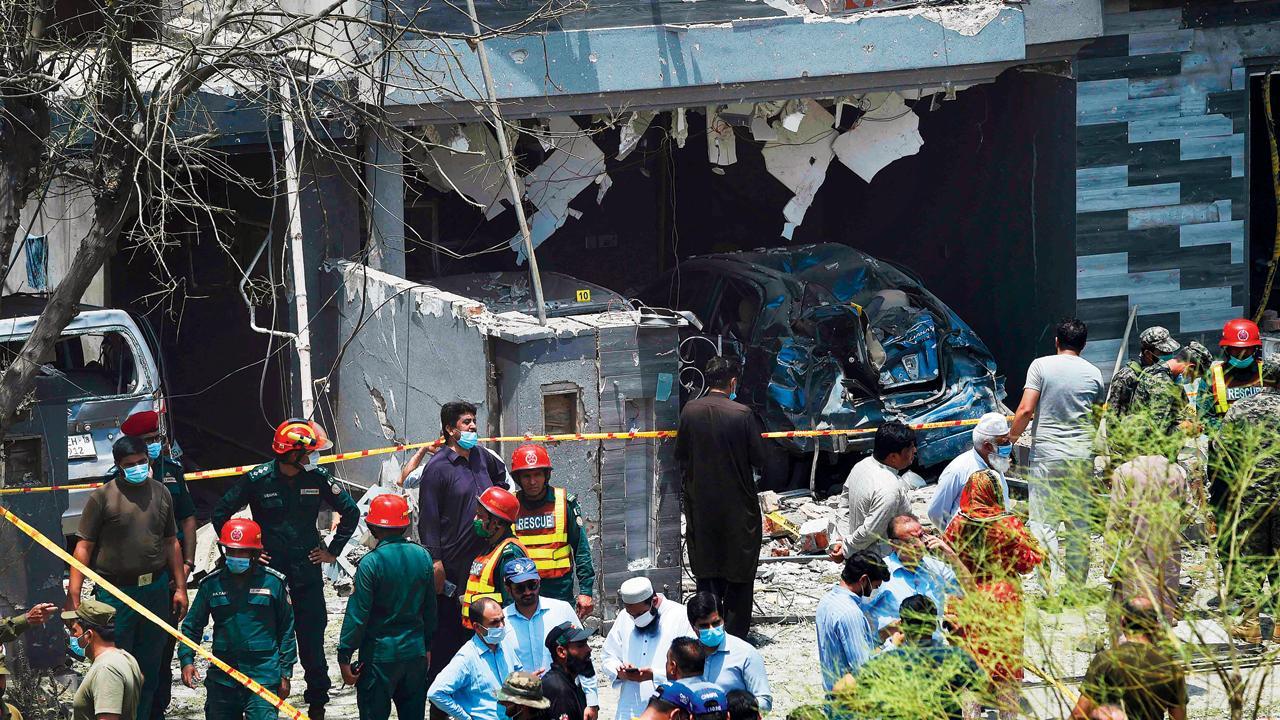 Bomb explosion outside Hafiz Saeed’s house kills 3