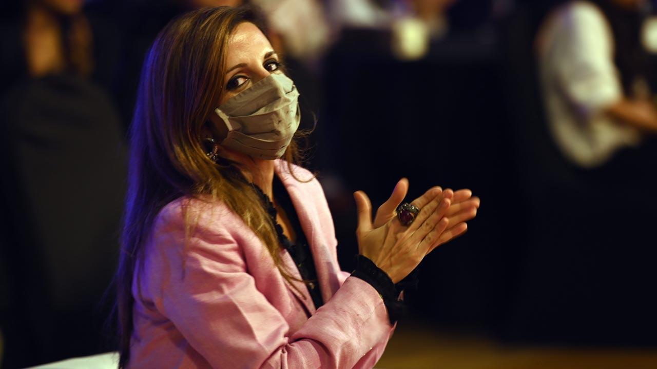 Sussanne Khan, Divyenndu and Shruti Seth receive coronavirus vaccine