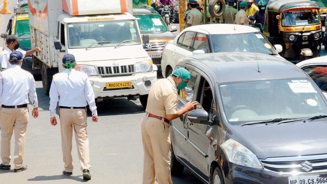 Traffic dept’s e-challan drive to collect fines hits a speed bump