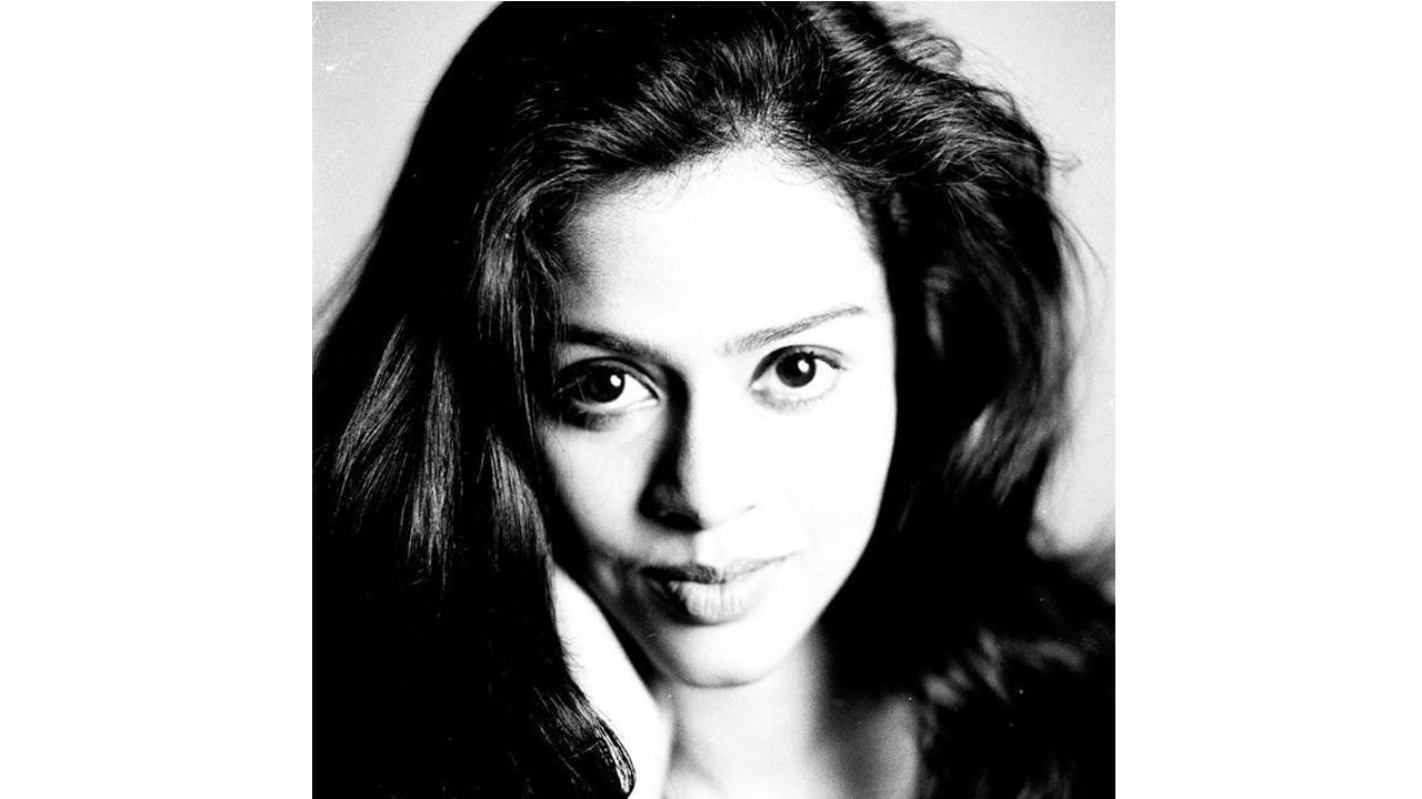 Smashing Patriarchy...all about Vikky Abraham’s debut book ‘Light’