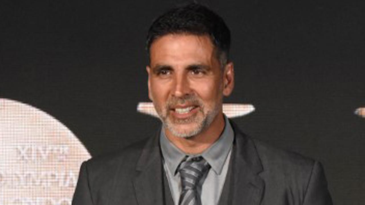 Photo inside: Akshay Kumar begins 'Raksha Bandhan' shoot; dedicates film to sister