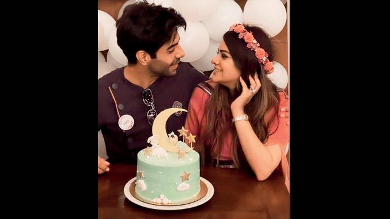 Ayushmann Khurrana shares picture from Aparshakti-Aakriti Khurana's baby shower celebrations Ayushmann Khurrana shares picture from Aparshakti-Aakriti Khurana's baby shower celebrations