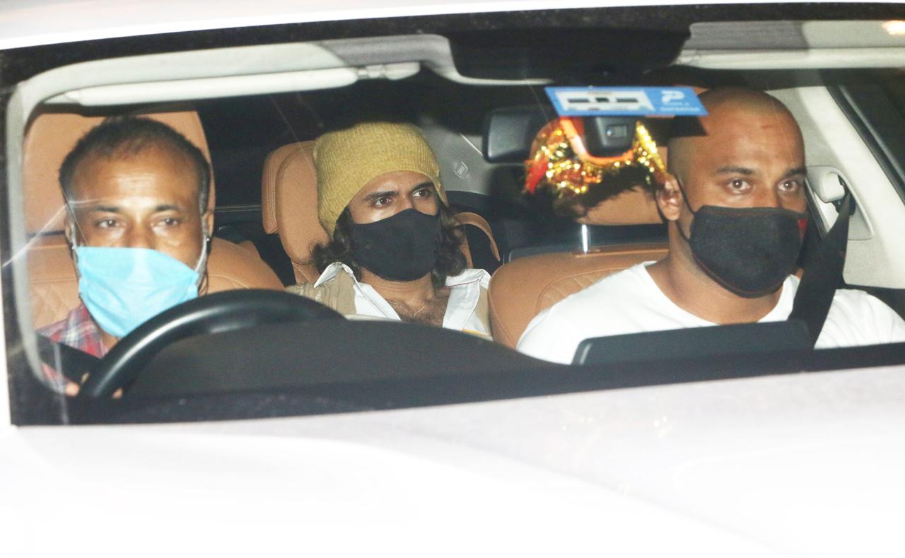 South sensation, Vijay Deverakonda was also photographed while arriving at Arjun Kapoor's birthday bash. The actor is all set to make his Bollywood debut with Dharma Productions' 'Liger', co-starring Ananya Panday.