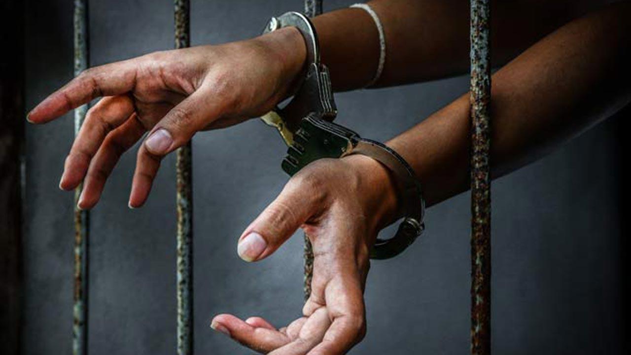 Mumbai Crime: 46-year-old man held with 10 kg ganja worth Rs 3 lakh