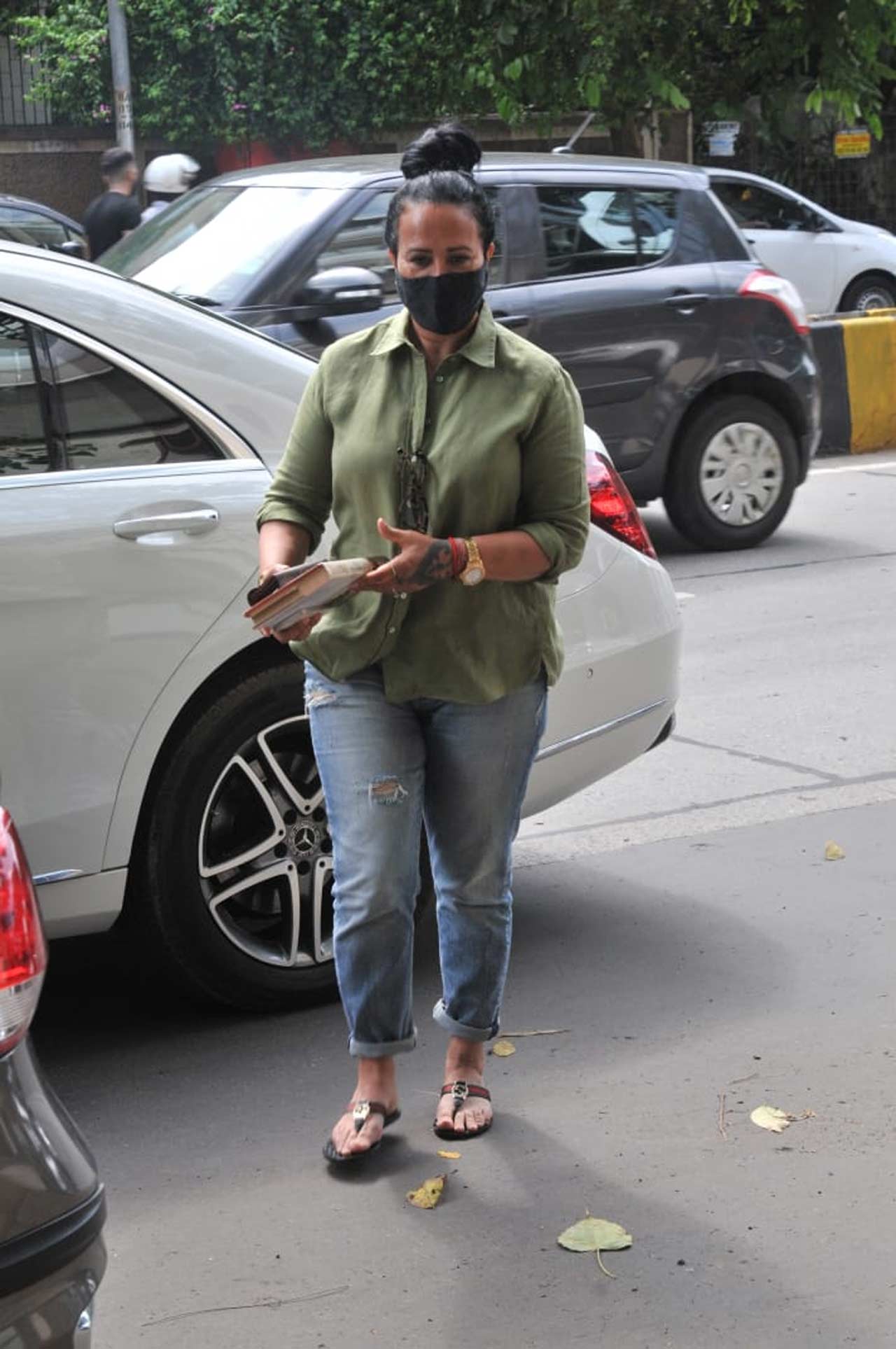 Jackie Shroff's wife Ayesha Shroff was also spotted during her daily stroll in the city.