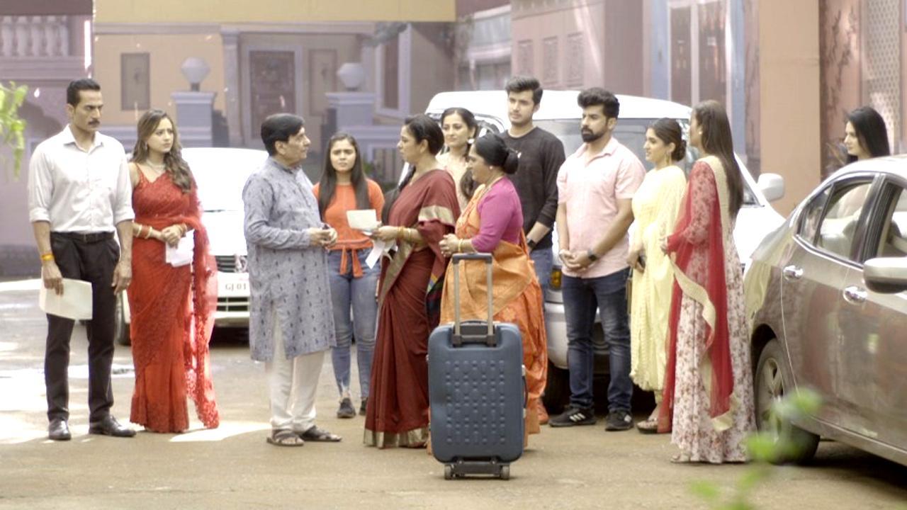 'Anupamaa' episode update: Babuji divides their house in three parts, one goes to Anupamaa
