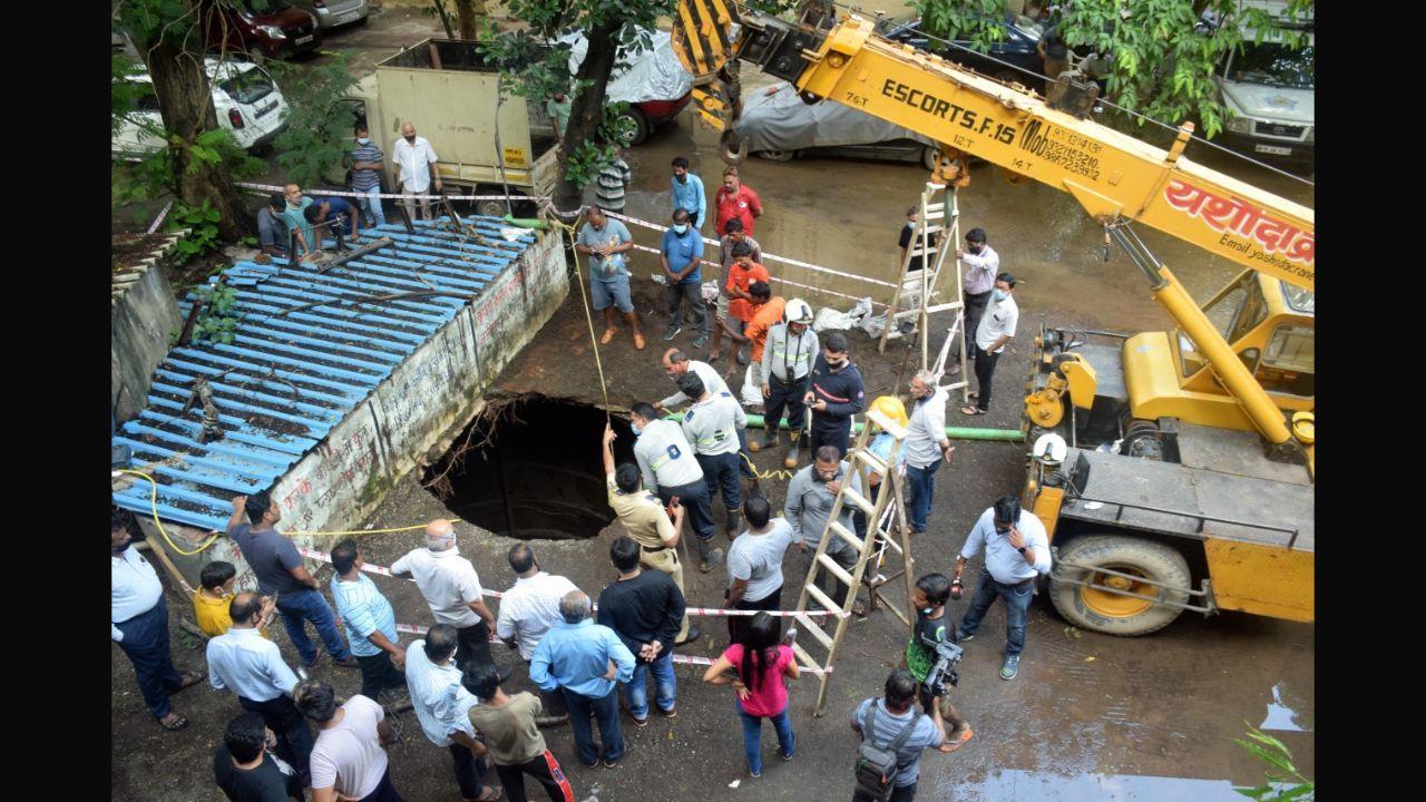 Mumbai: Concrete floor caves in, car sinks into water at Ghatkopar; video goes viral