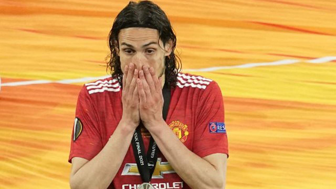 Photo: Edinson Cavani becomes dad for fourth time as partner gives birth to baby boy