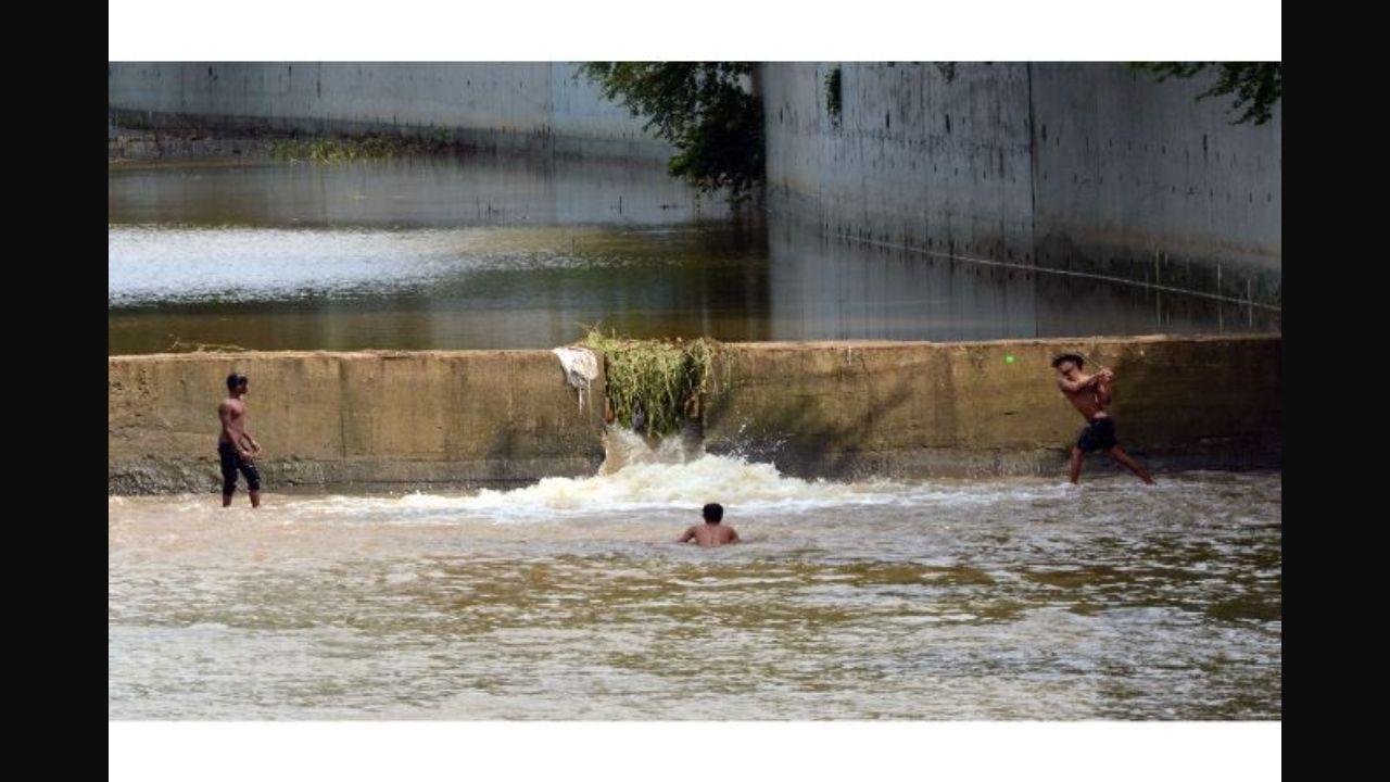 Maharashtra: Villages put on alert as water rises in Palghar dam