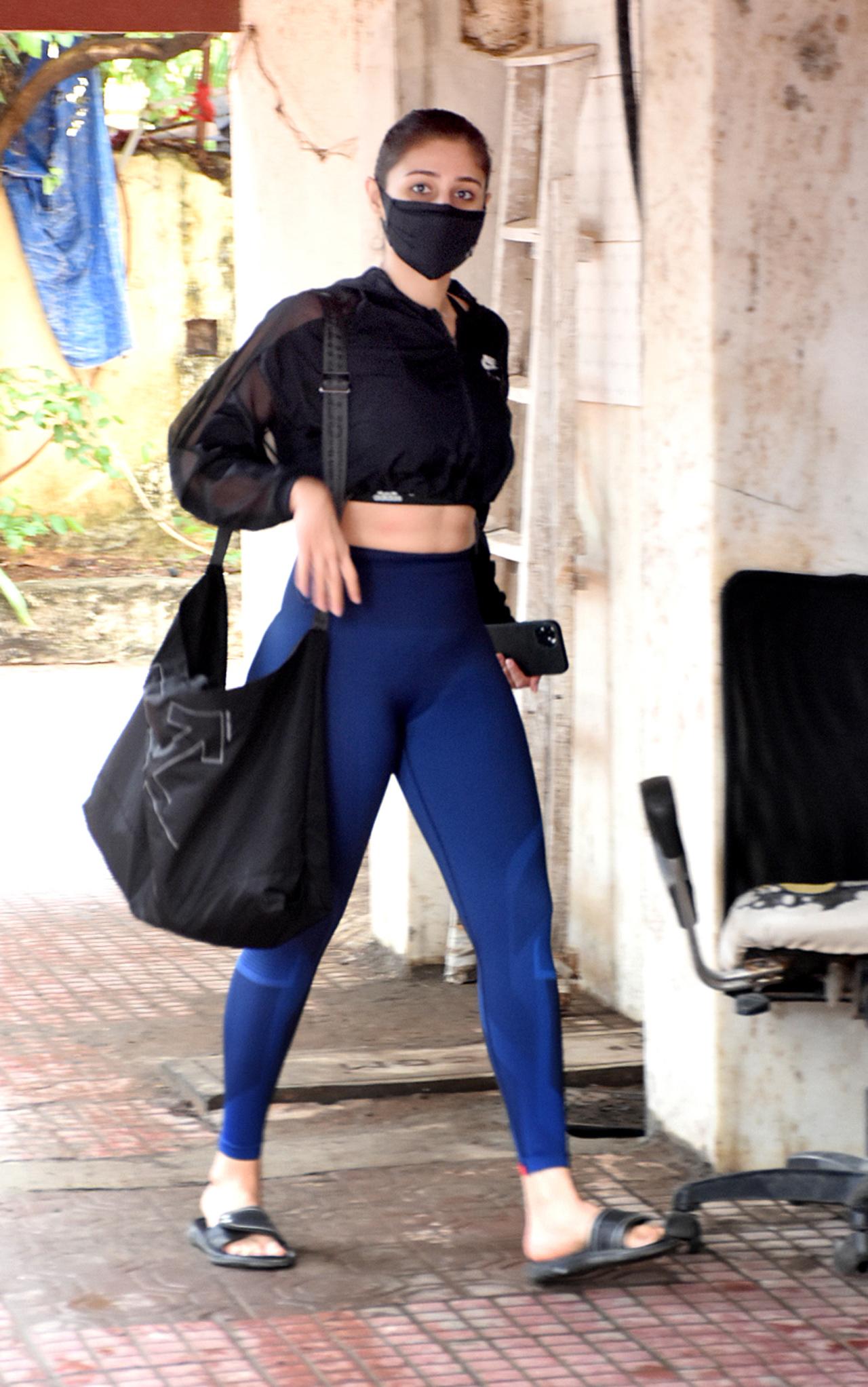 Gym diaries Zareen Khan Pooja Hegde Janhavi Dhvani Bhanushali
