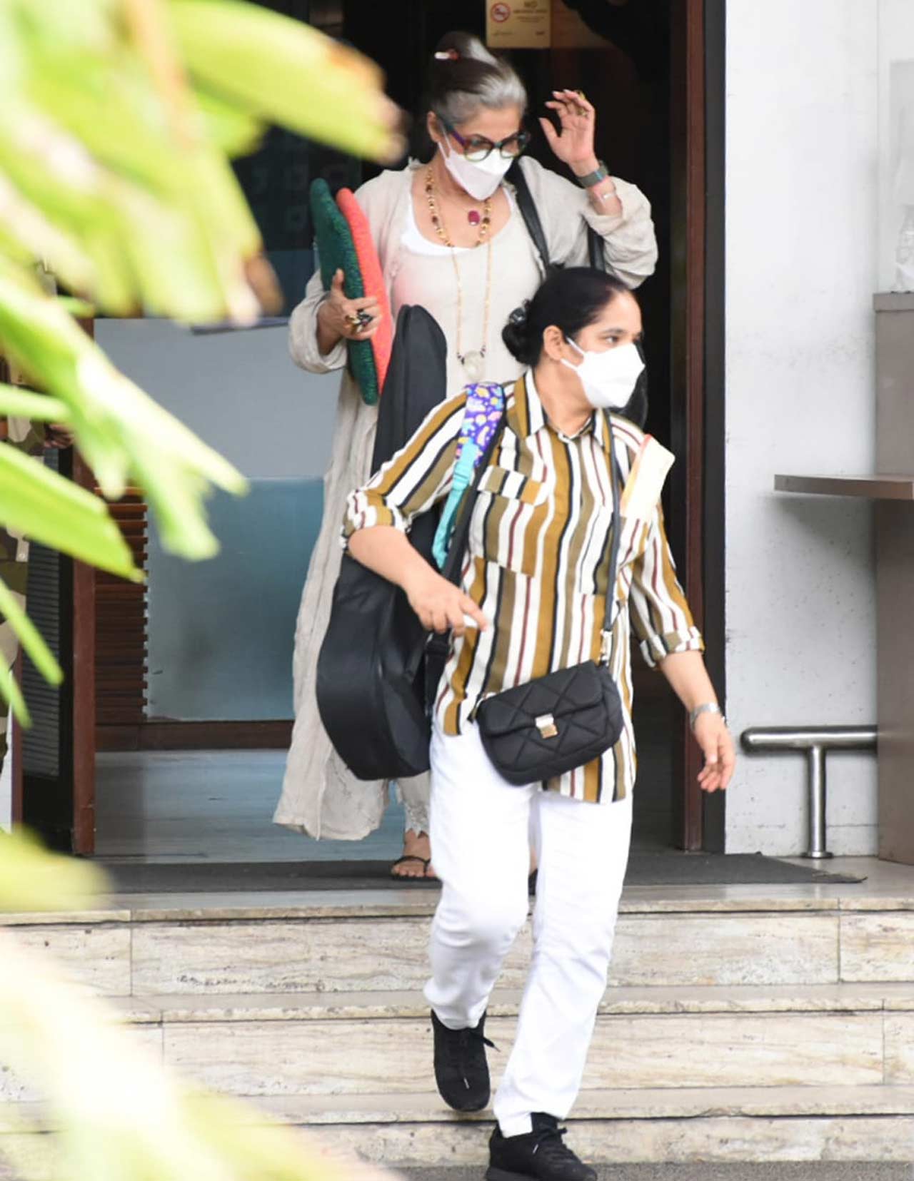 Dimple Kapadia also joined the mother-daughter duo for their outing. The trio was snapped at the airport together. On the work front, Dimple was last seen in Christopher Nolan's Tenet, and later, in the web show Tandav.