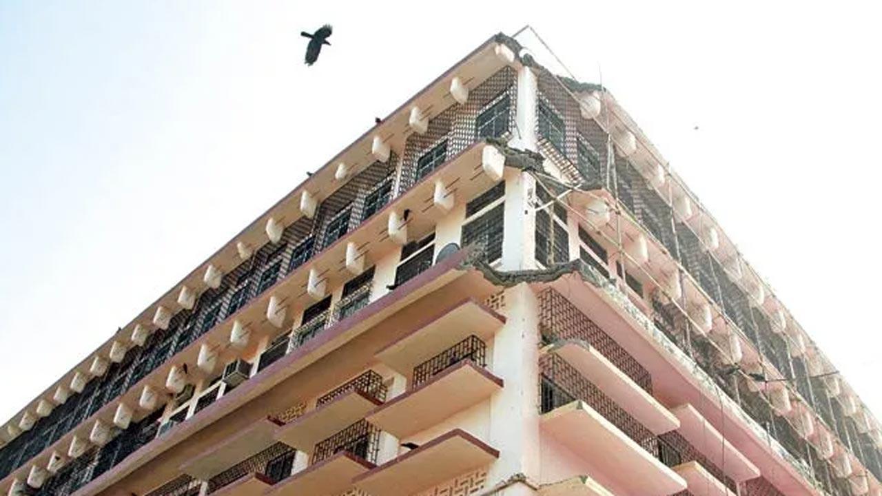 Mumbai: BMC list marks 407 dilapidated structures; illegal ones not included