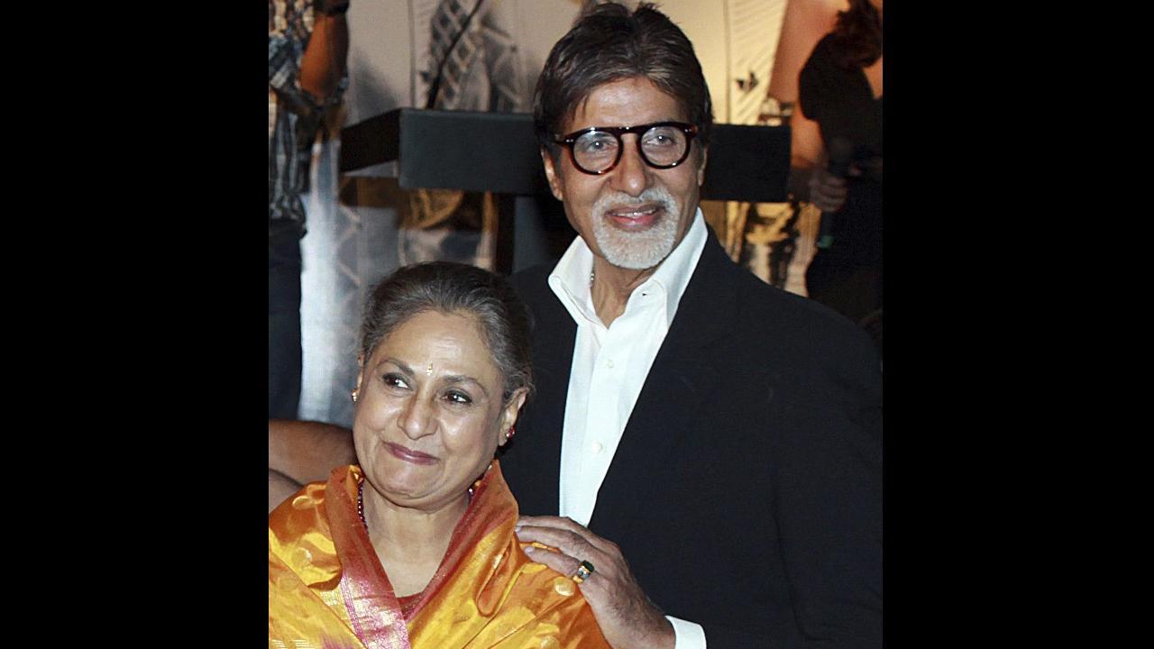 Amitabh Bachchan shares photos with Jaya Bachchan on wedding anniversary; thanks fans for wishes
