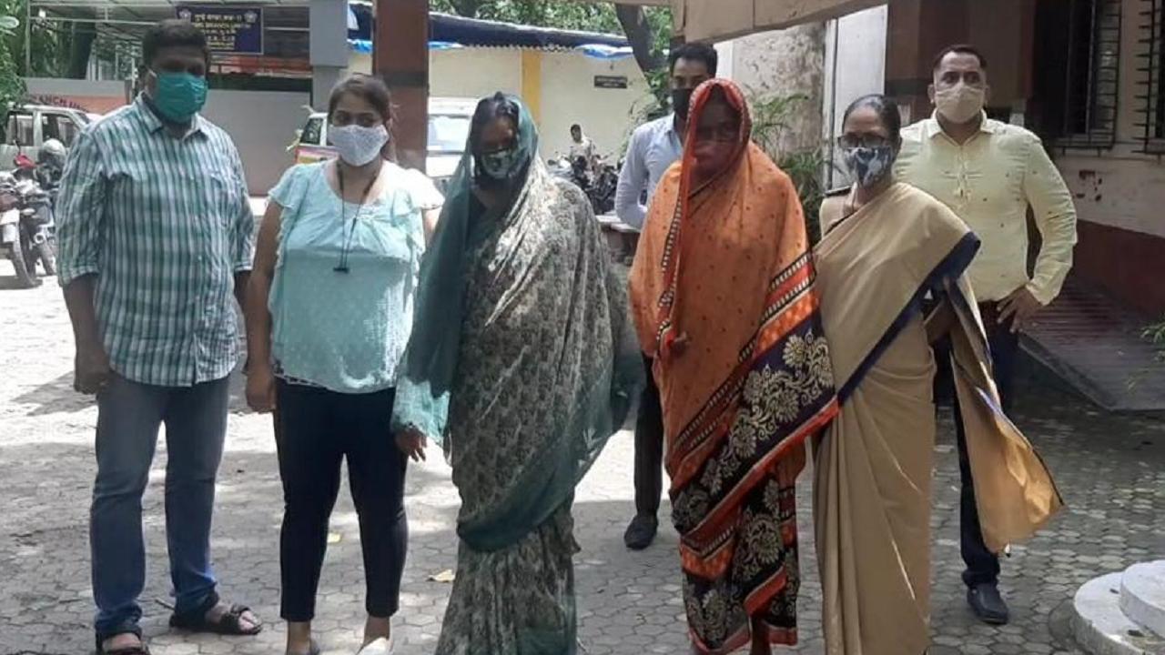 Mumbai: Two women held for stealing ornaments from jewellery stores
