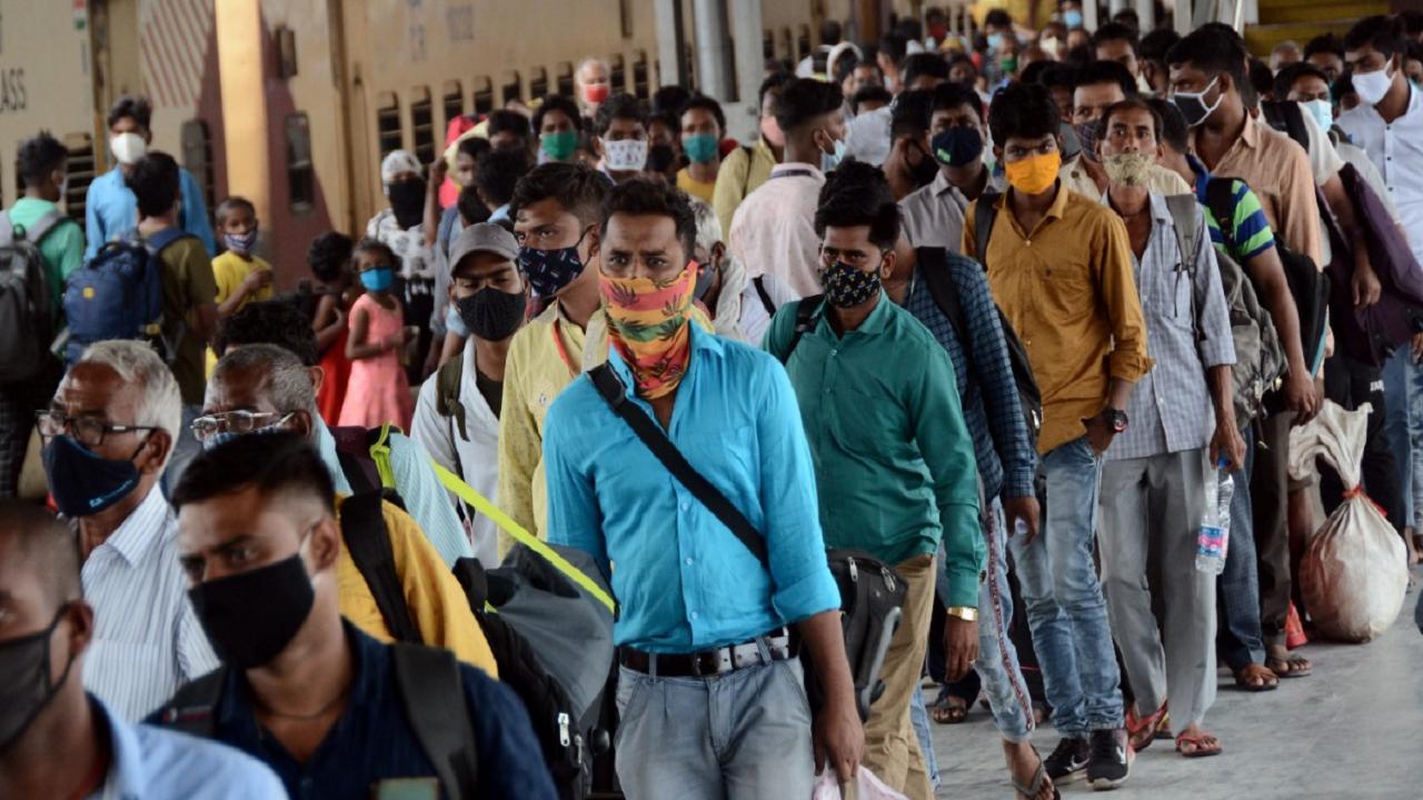 In a 4-month low, Maharashtra reports 6,270 Covid-19 cases, Mumbai's caseload at 518 