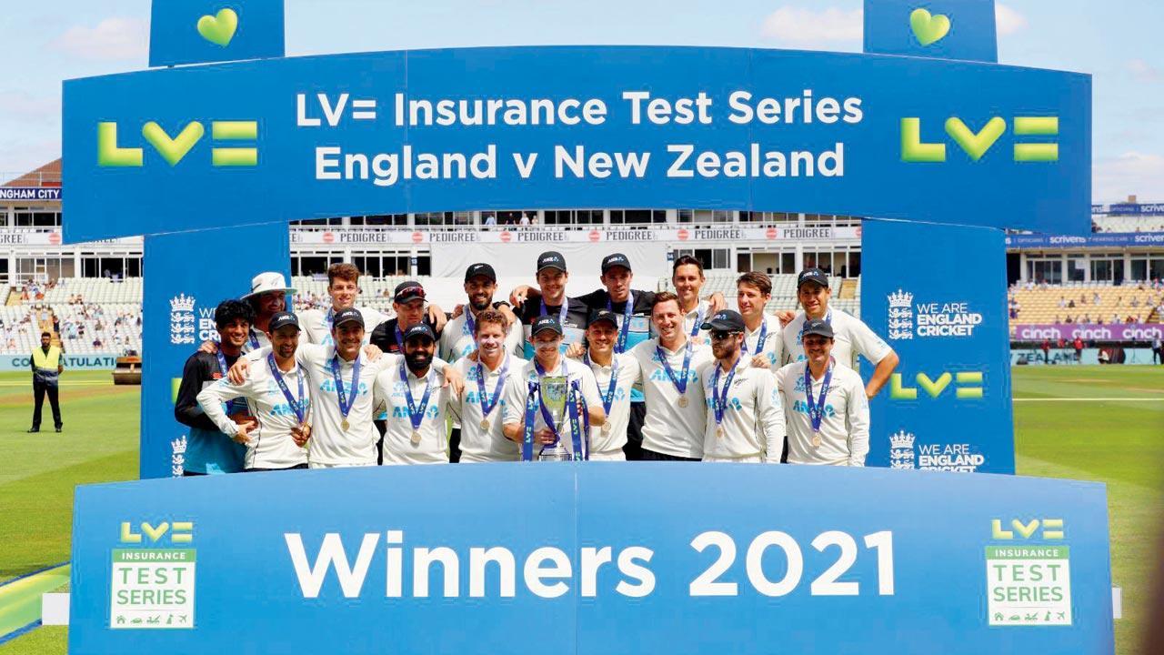New Zealand crush England by 8 wickets to seal 1-0 Test series win