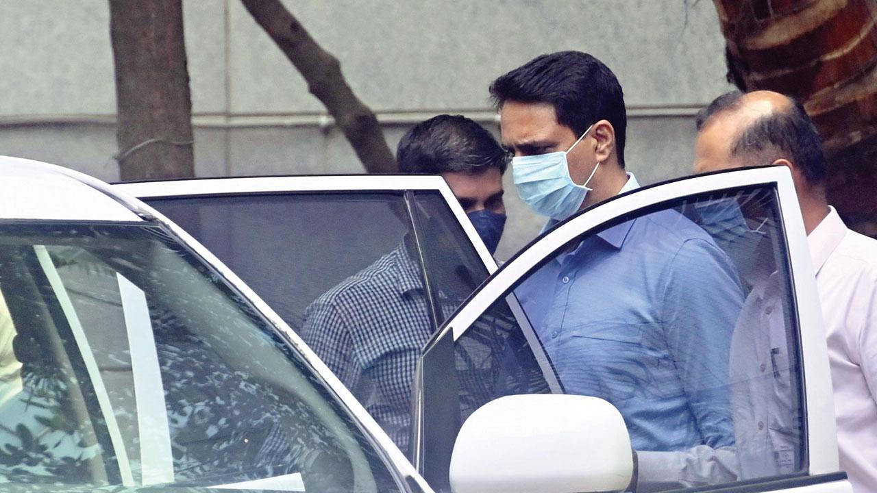 SUV bomb scare case: NIA seeks custody of former cop Sunil Mane