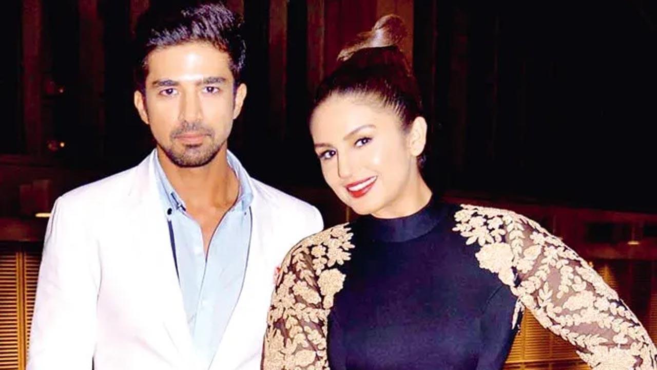 Saqib Saleem wishes parents on anniversary, sister Huma Qureshi shares post