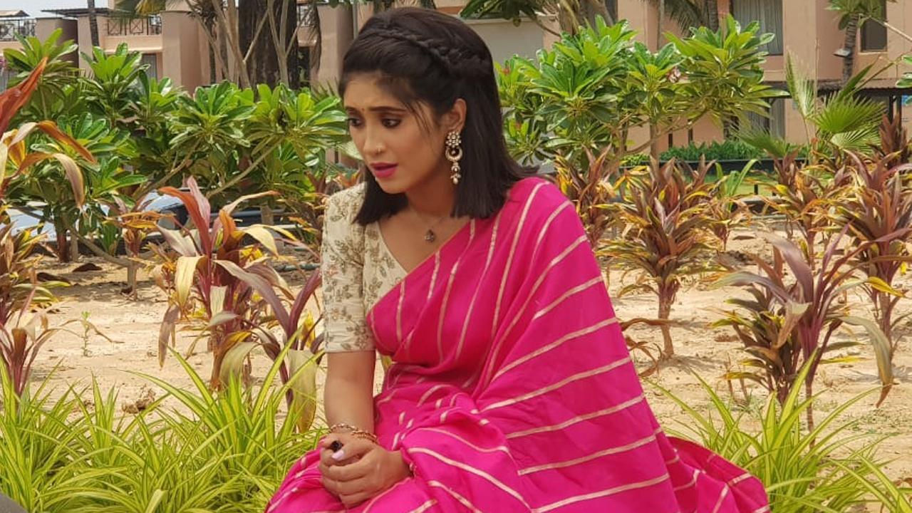 'Yeh Rishta Kya Kehlata Hai' episode update: Kartik asks Sirat to stay away from his life