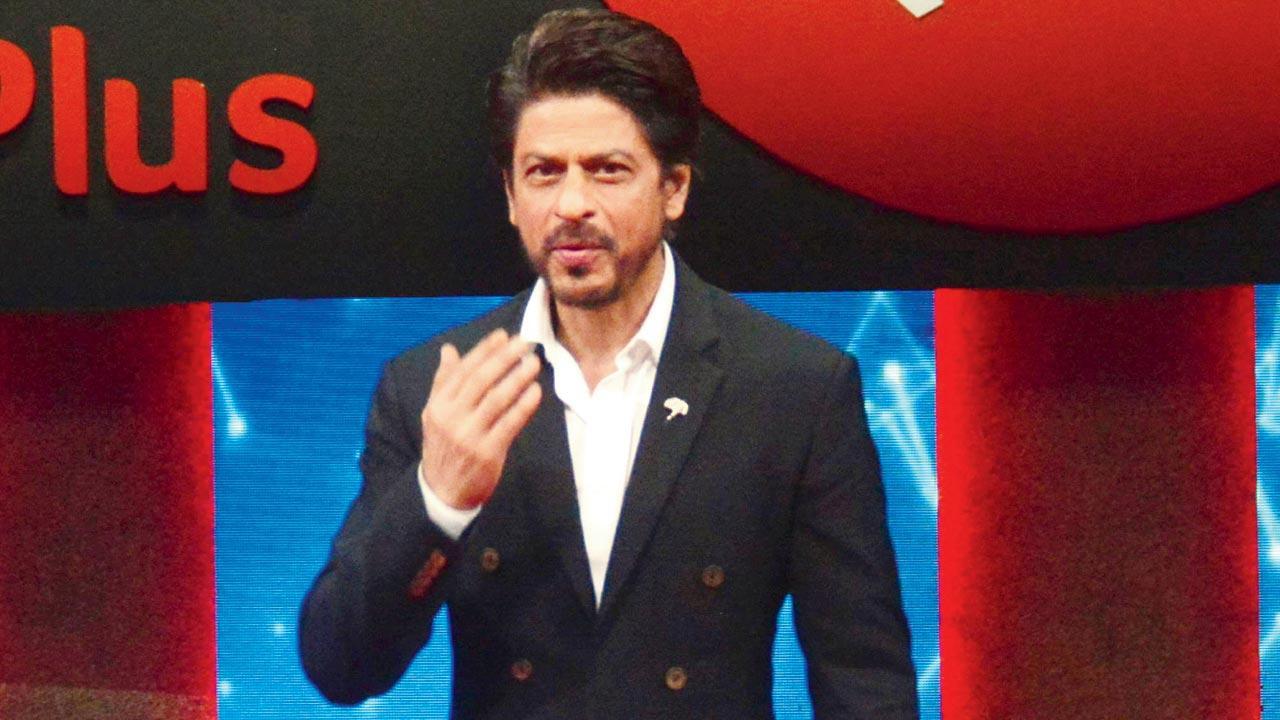 When the year ends, Shah Rukh Khan makes a new start