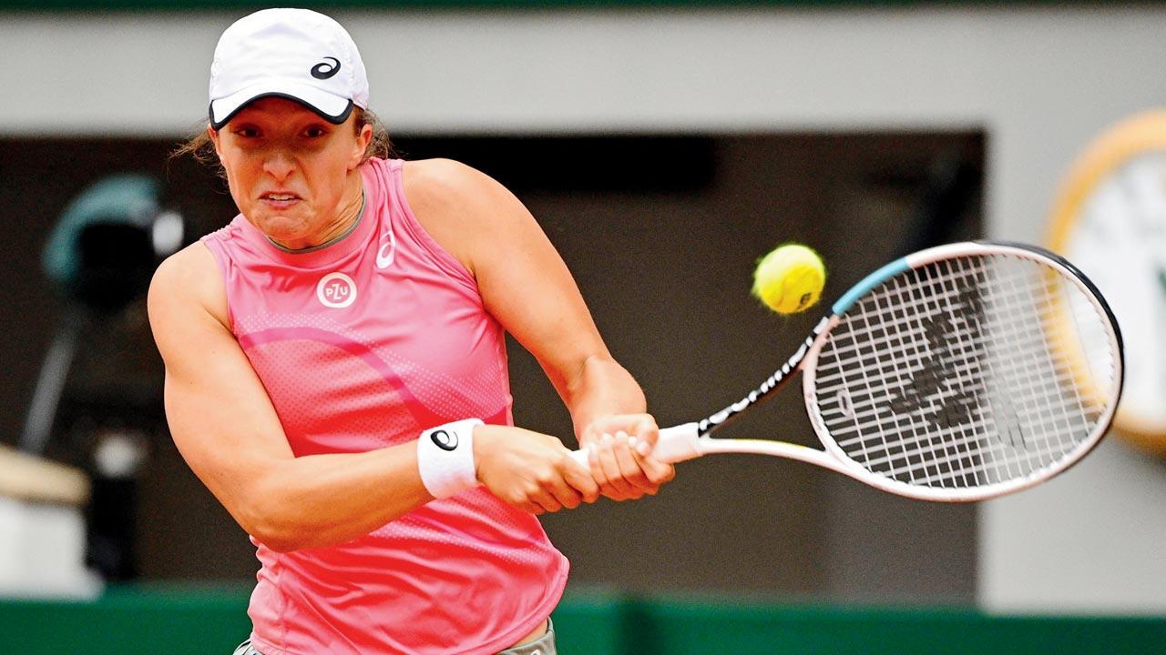 French Open Perfect 10 For Iga Swiatek Krejcikova Ousts Fifth Seed Svitolina My Droll