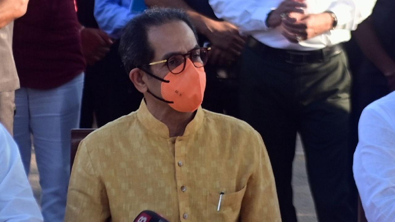Uddhav Thackeray welcomes Centre's move on Covid-19 vaccines; says getting free jabs is people's right