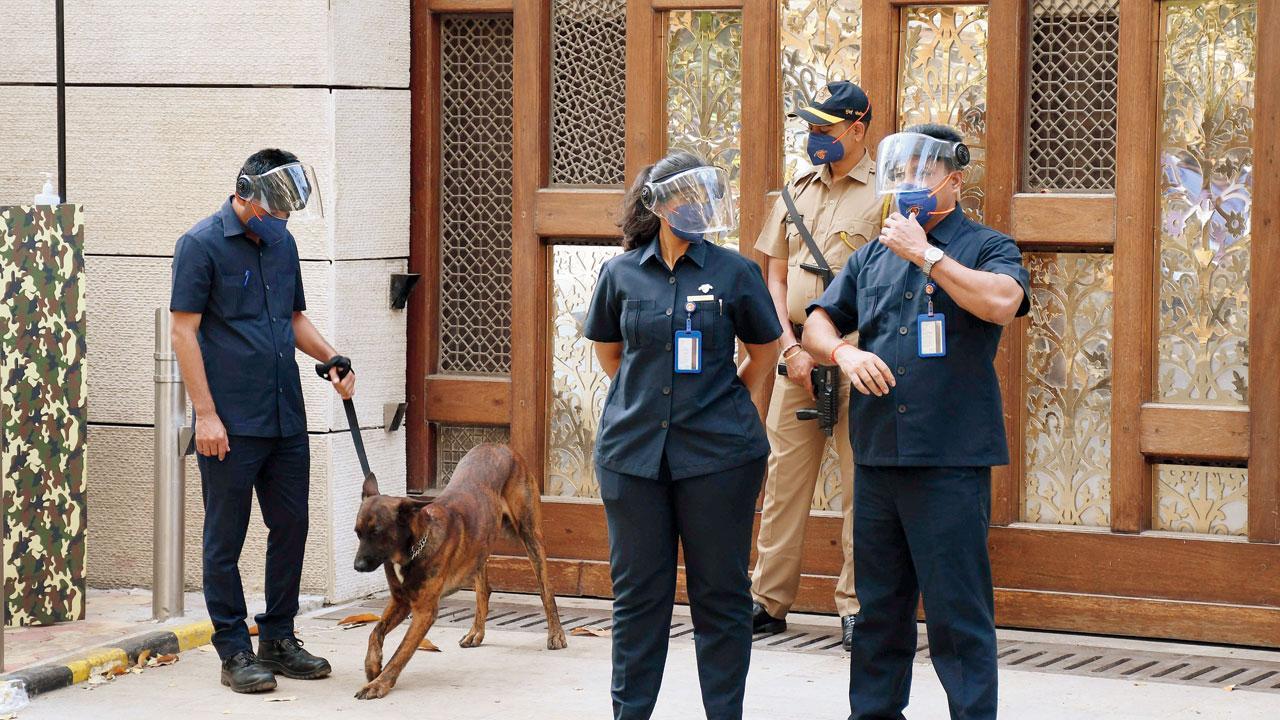 Ambani bomb scare: Cops trash letter by Jaish-UL-Hind claiming responsibility, hunt on for credible lead