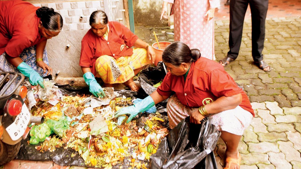 Mumbai: BMC plans to supply compost made from wet waste to farmers