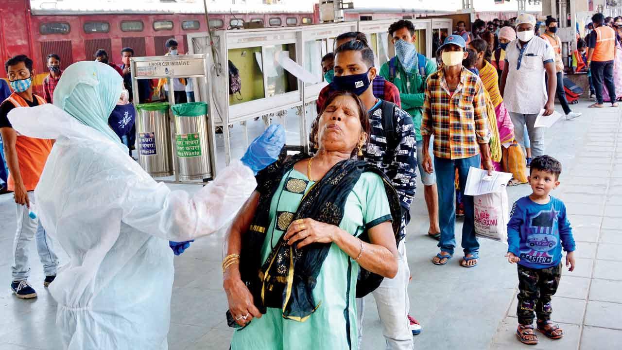 COVID-19: Mumbai cases cross 5,000-mark; officials say no need of complete lockdown