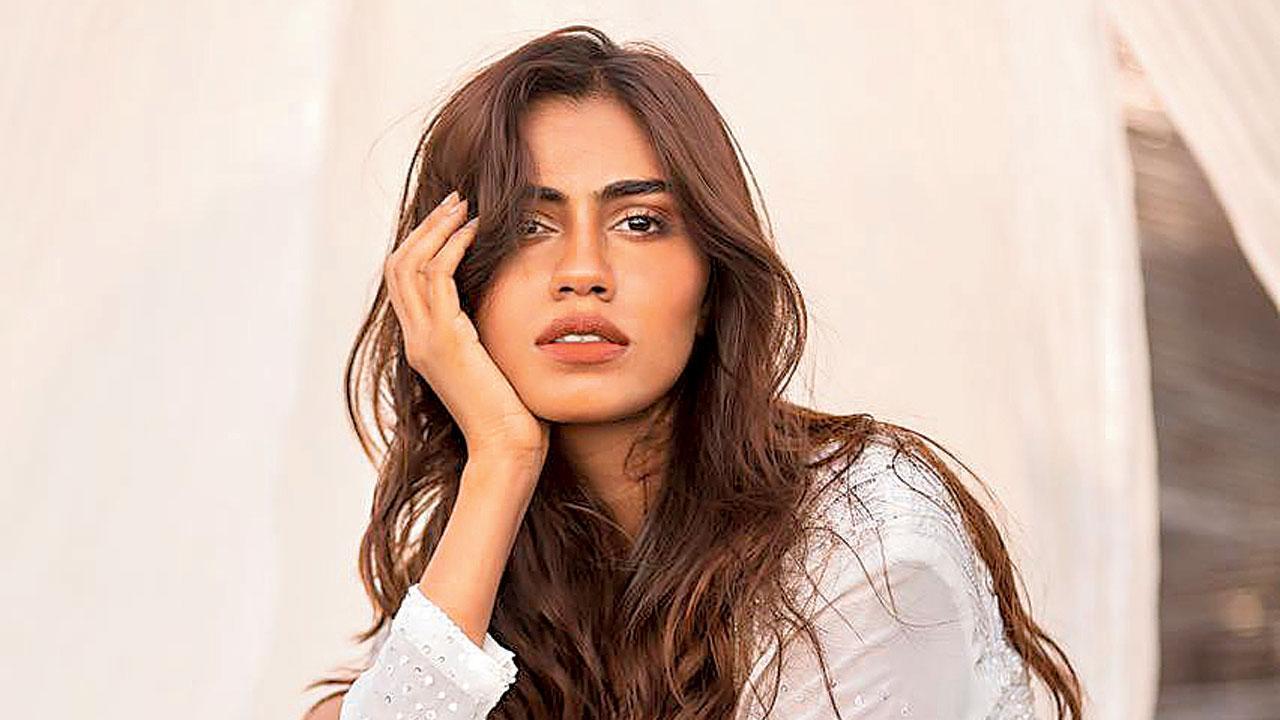 Bombay Bol: Apeksha Porwal, actor, explains