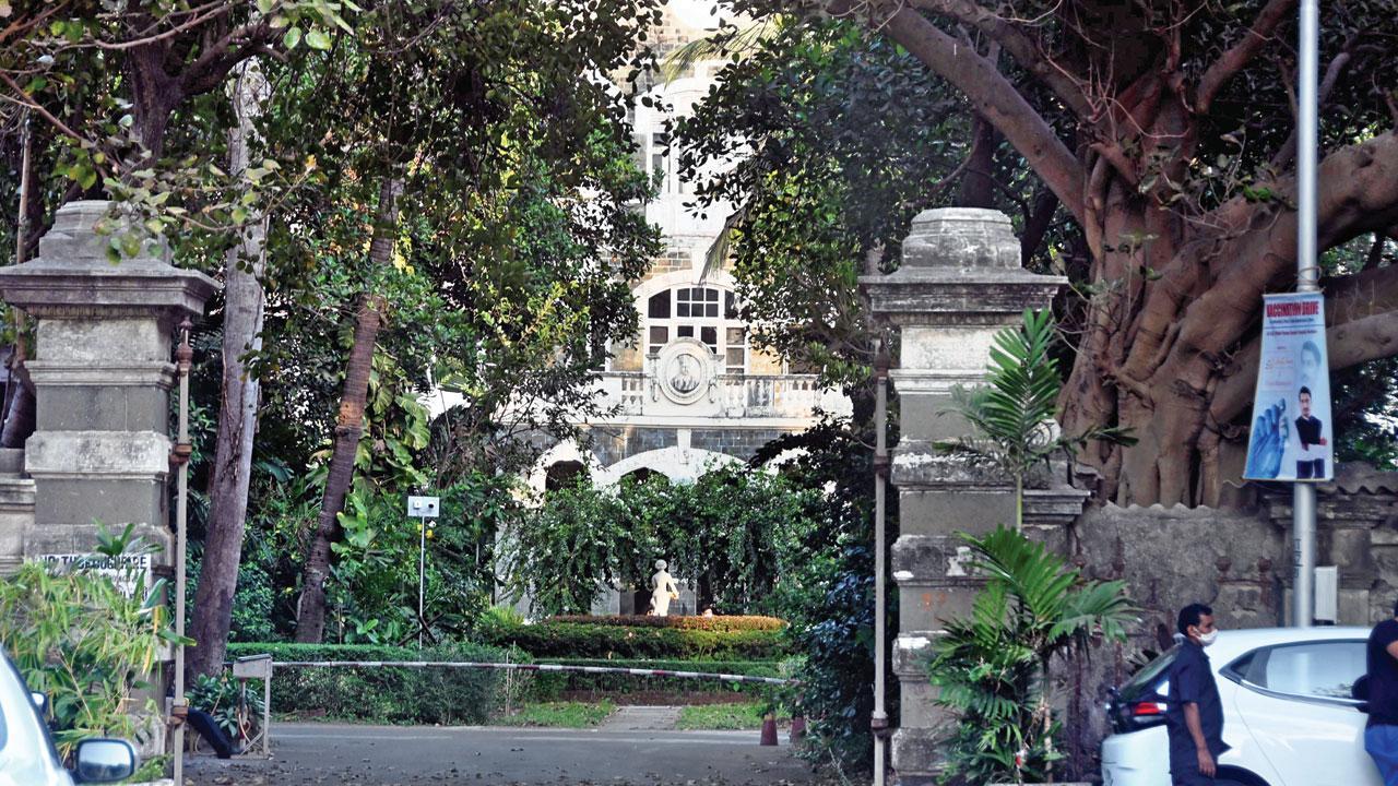 Mumbai: COVID-19 vaccination drive for Parsi community off to a slow start