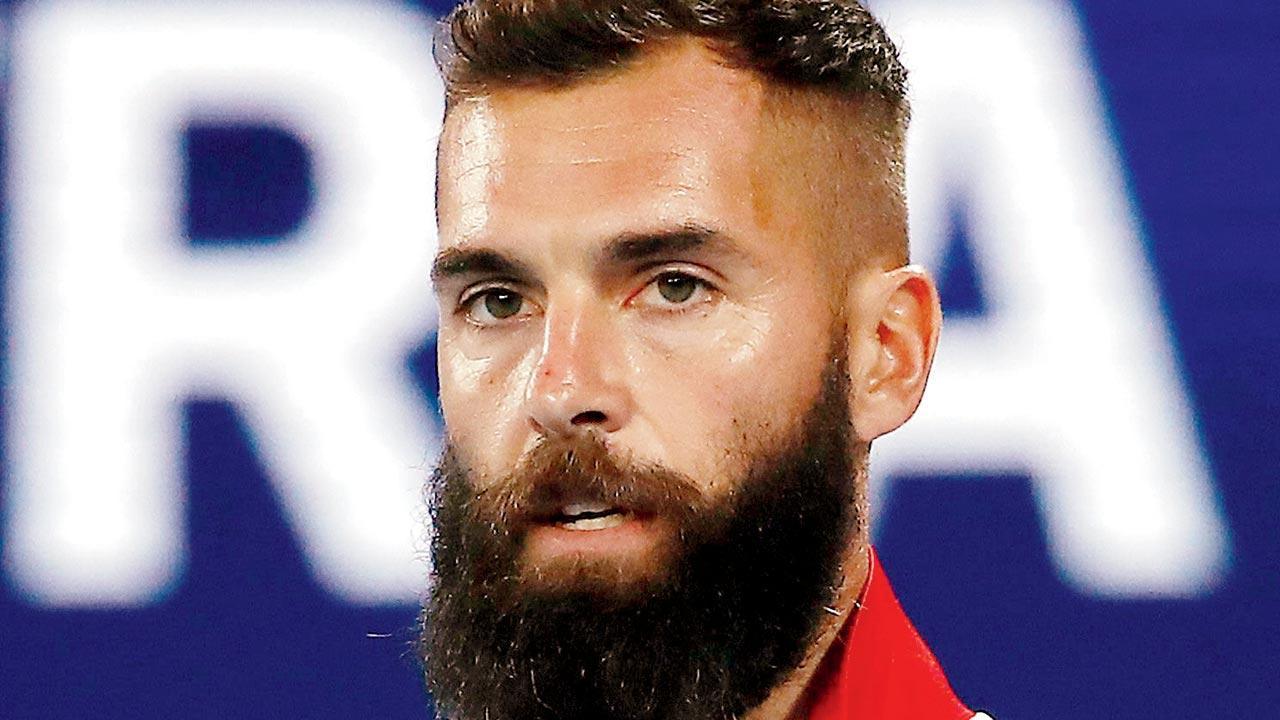 Argentina Open: Paire penalised for spitting as he crashes out