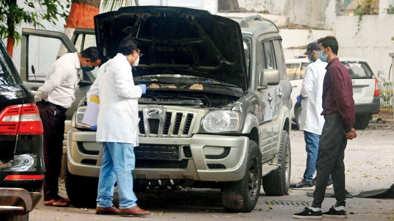 SUV bomb scare case: Businessman who booked Sachin Waze’s five-star hotel room was under police probe