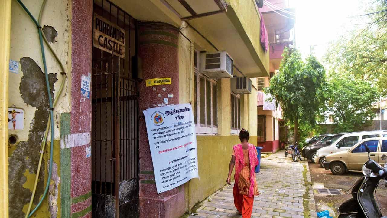 Mumbai: As COVID-19 cases rise, ward officials say they still lack enough members for surveillance 
