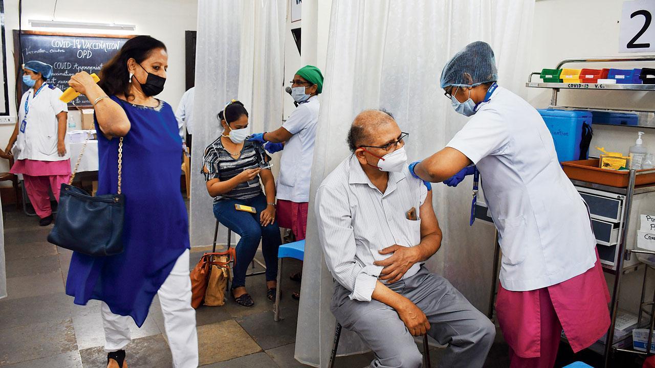 The BMC decided to keep things in check with senior citizens thronging vaccination centres. Facing heat over the crowding and delays at vaccination centres, the civic body also increased the number of volunteers to take care of citizens at various locations. Photo: Ashish Raje