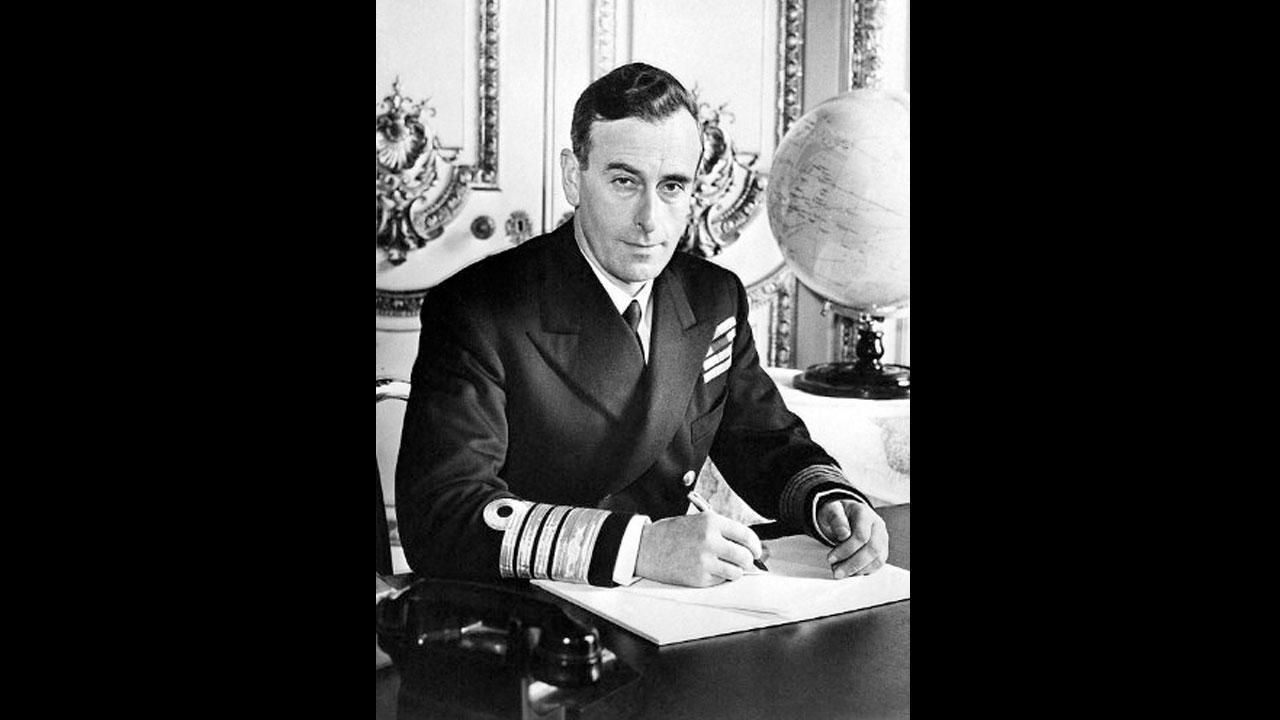 Mountbatten's Indian bracelet, jewelled elephants auctioned in UK