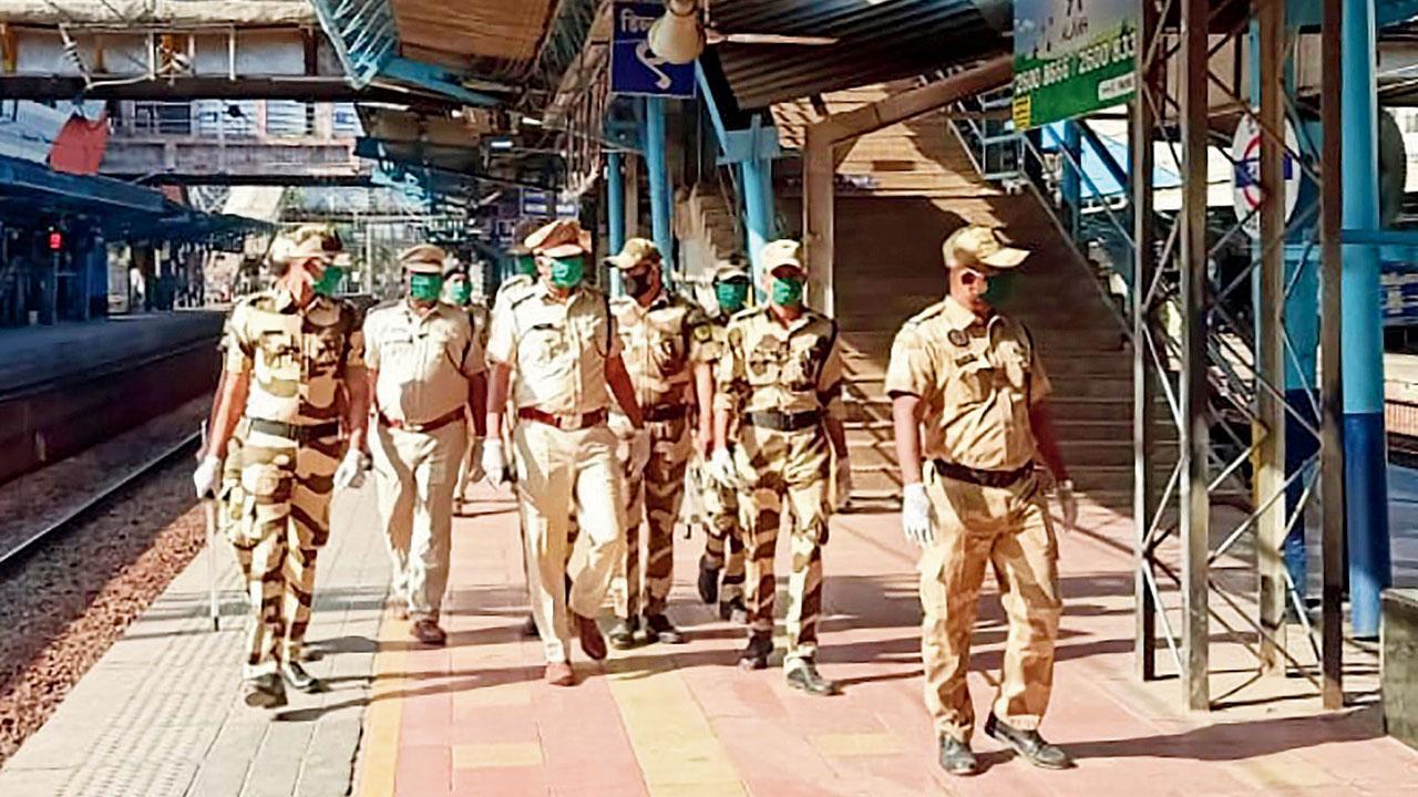 COVID-19 vaccine programme: Maharashtra Security Force personnel upset over being ignored