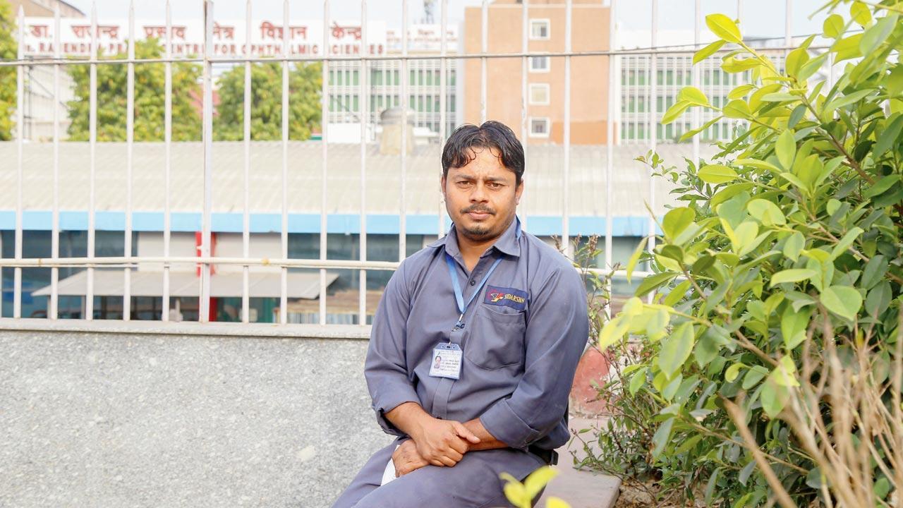 COVID-19 tales:  ‘When no one wanted to play, I became opening batsman,’ says sanitation worker Manish Kumar