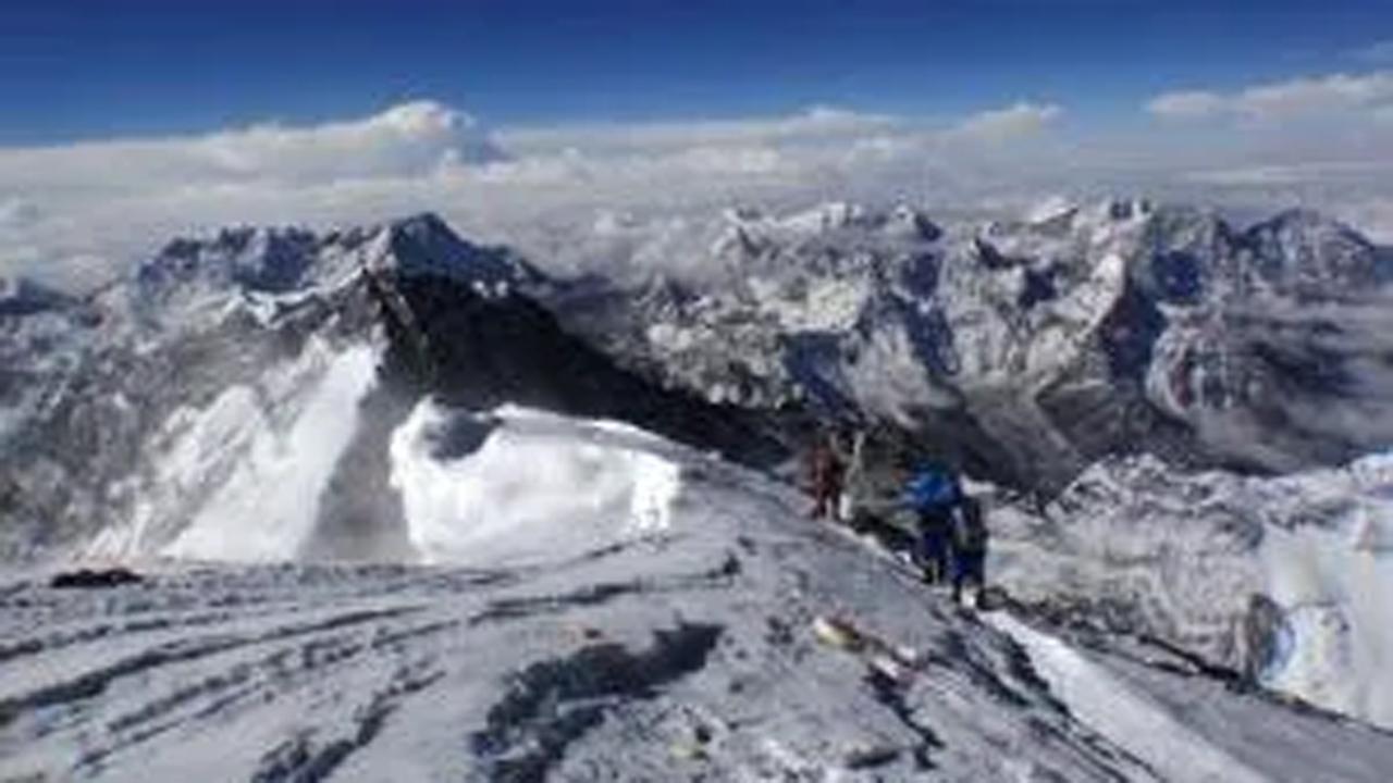 Nepal bans pics, videos and filming 'of others' on Mt Everest