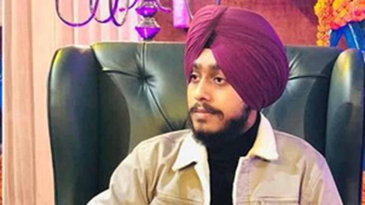 Thepssaini a popular singer set to create a good buzz around the music industry Thepssaini a popular singer set to create a good buzz around the music industry