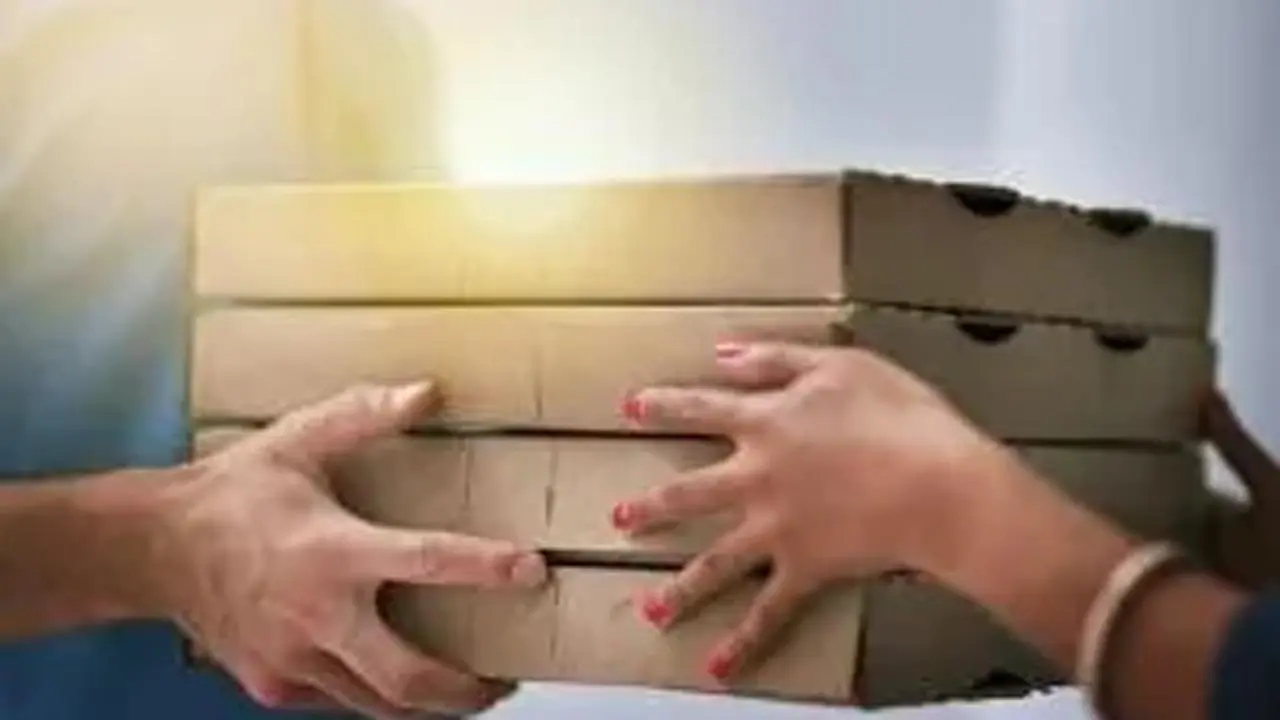 Woman moves consumer court for getting delivered non-veg pizza