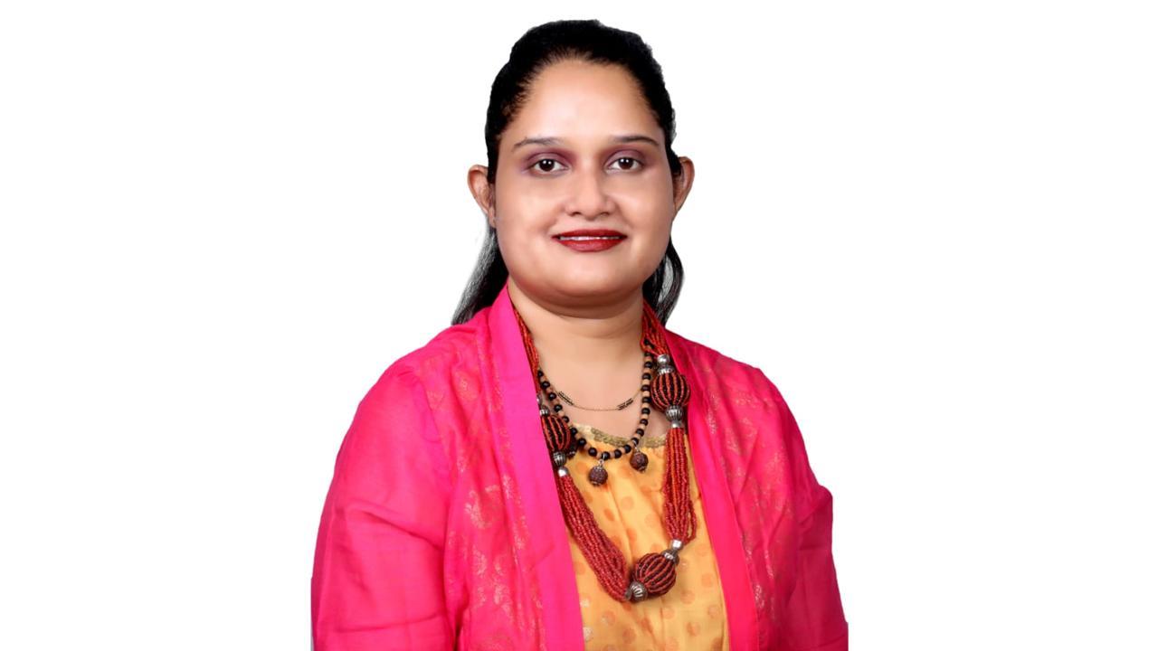 Rupali Siddharth Sheth is an Ex-banker and founder of AADHI SHRI ENERGIES.
