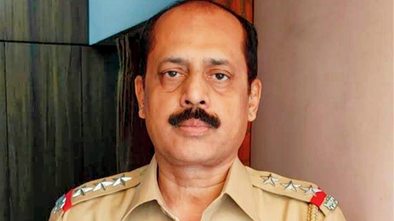Ambani bomb scare: Sachin Vaze responds to Devendra Fadnavis’ allegations