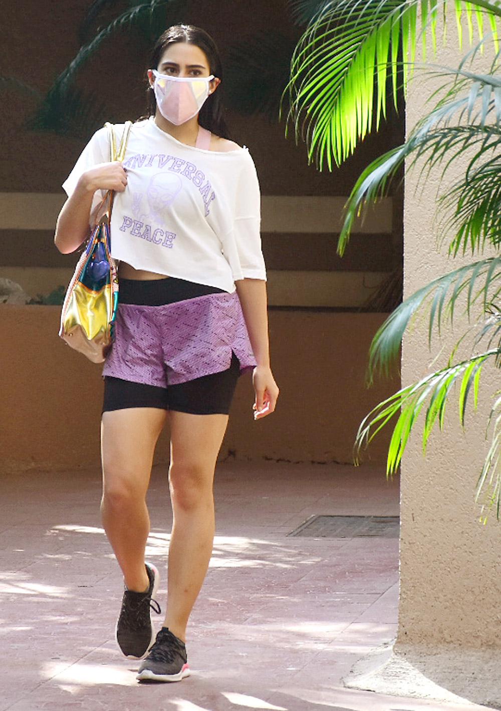 Sara Ali Khan was also clicked in Bandra. The Coolie No 1 actress was clicked stepping out from her gym post an intense work out. On the work front, Sara will next be seen in Akshay Kumar and Dhanush-starrer Atrangi Re.