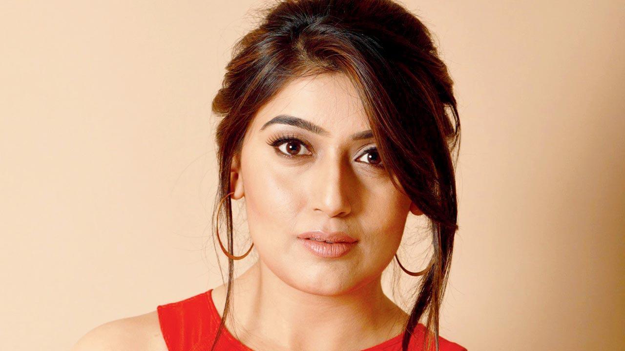 Slambook: Shireen Mirza