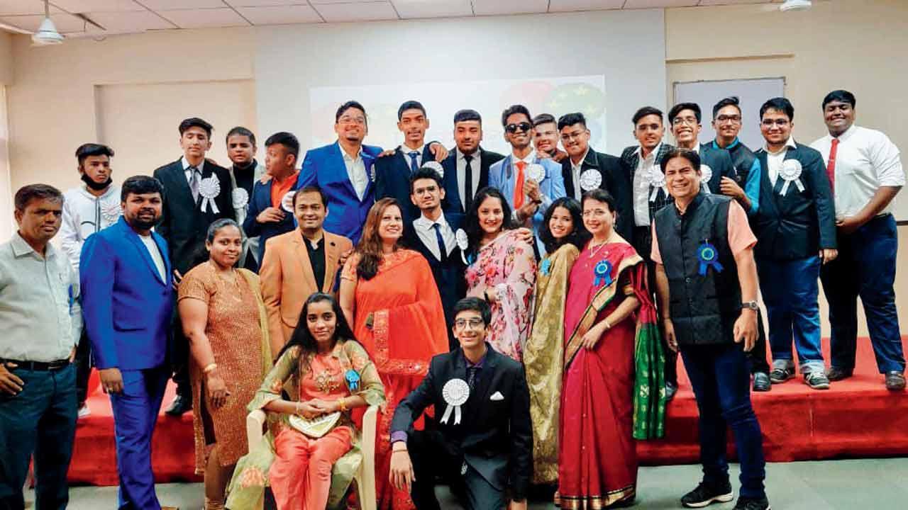 Mumbai: Kandivli junior college to be show-caused over party